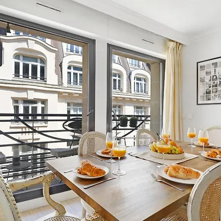 Champs-elysees & Arc De Triomphe - 2br 2ba - Vacation Daire Paris