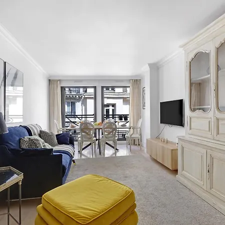 Champs-elysees & Arc De Triomphe - 2br - Vacation Paris